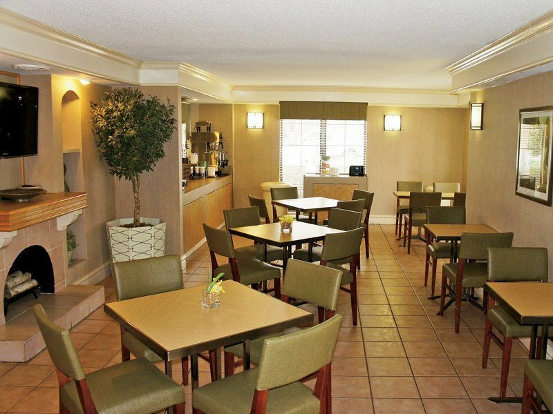 Budget Inn & Suite Atlanta Marietta Stadium Eksteriør billede